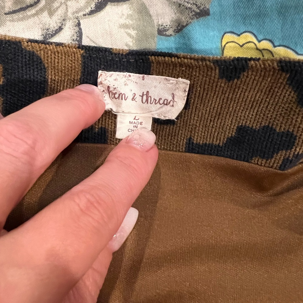 Hem & Thread Leopard Skort - Picture 2 of 2